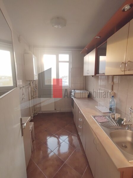 Bd. Obregia, Fantana Florilor, vanzare apartament 3 camere cu centrala.