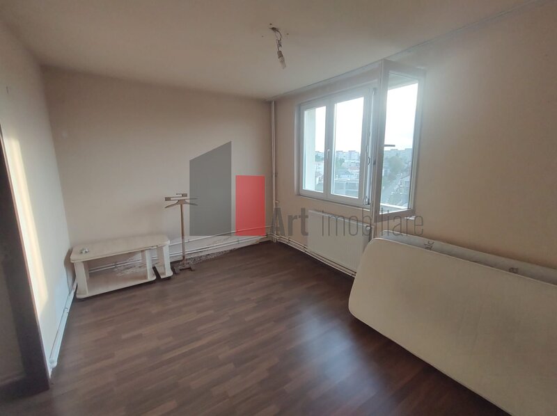 Bd. Obregia, Fantana Florilor, vanzare apartament 3 camere cu centrala.